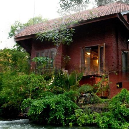 The Rippling Edge - River Front Property Karjat Buitenkant foto