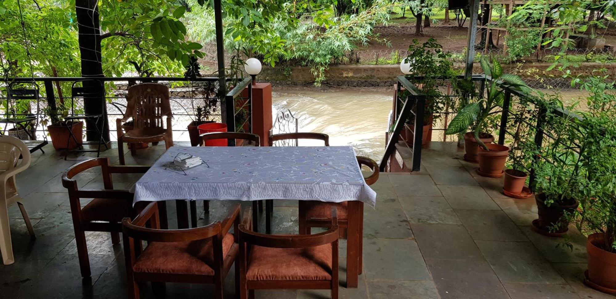 The Rippling Edge - River Front Property Karjat Buitenkant foto