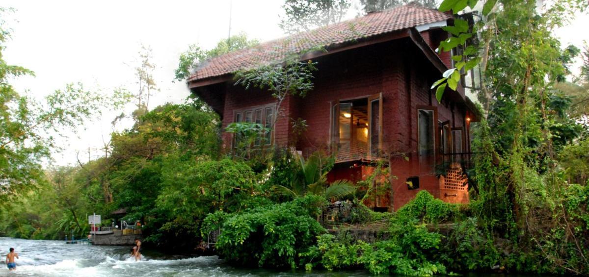 The Rippling Edge - River Front Property Karjat Buitenkant foto