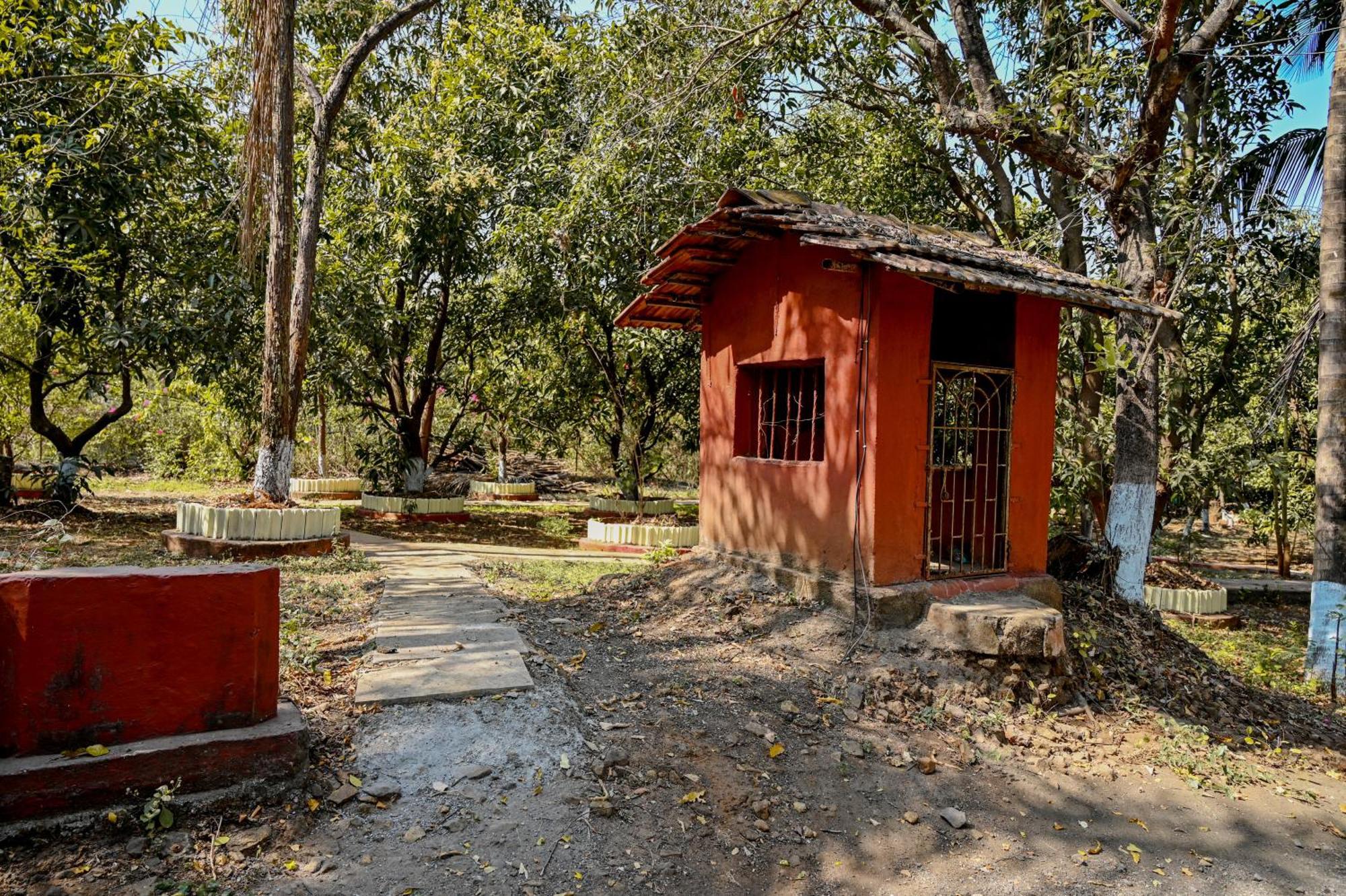 The Rippling Edge - River Front Property Karjat Buitenkant foto